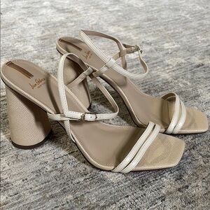 Sam Edelman - women’s size 9 - Elegant Beige Block Heel Sandals - leather